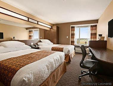 Microtel Inn & Suites By Wyndham Blackfalds Экстерьер фото